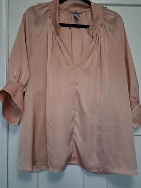 H&M XL Relaxed Satin V-Neck Women's Top in Pink Drop Shoulders Office Blouse